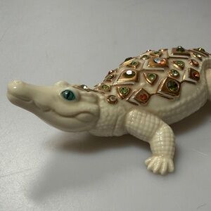 Lenox "Jewel of the River" Crocodile figurine. *MINT*